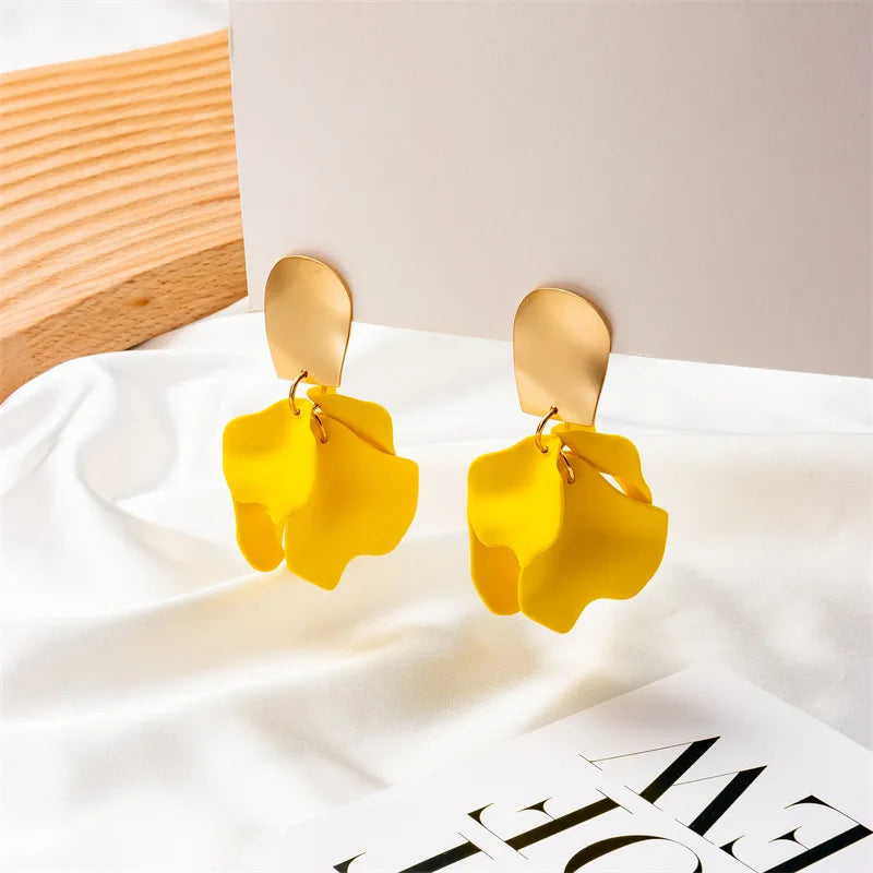 Solid Color Twisted Smooth Rose Flower Petal Dangle Earrings for Women Vintage Fashion Elegant Large Piece Exaggerated Jewelry