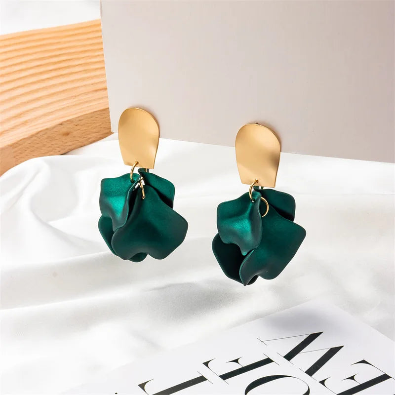 Solid Color Twisted Smooth Rose Flower Petal Dangle Earrings for Women Vintage Fashion Elegant Large Piece Exaggerated Jewelry