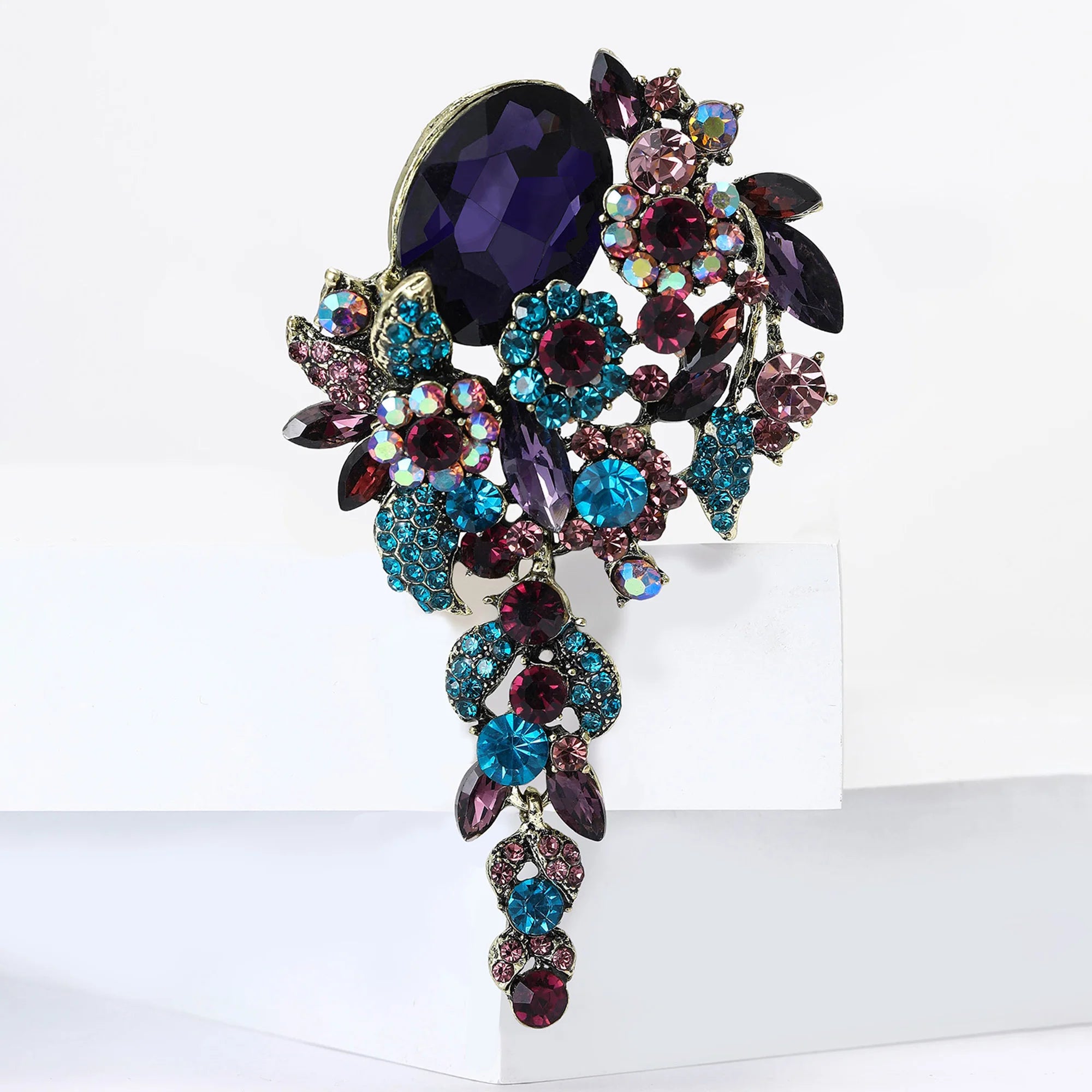 Luxury Rhinestone Bouquet Brooches for Women Unisex Plant Pins Necklace Banquet Party Backpack Gifts Jewelry Accessories